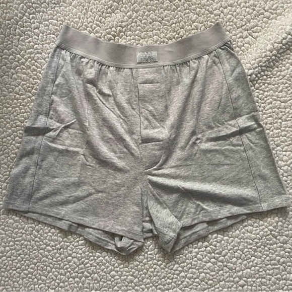 Skims Boyfriend Loose Boxer Light Heather Grey XXS | New with Tags - Picture 4 of 12